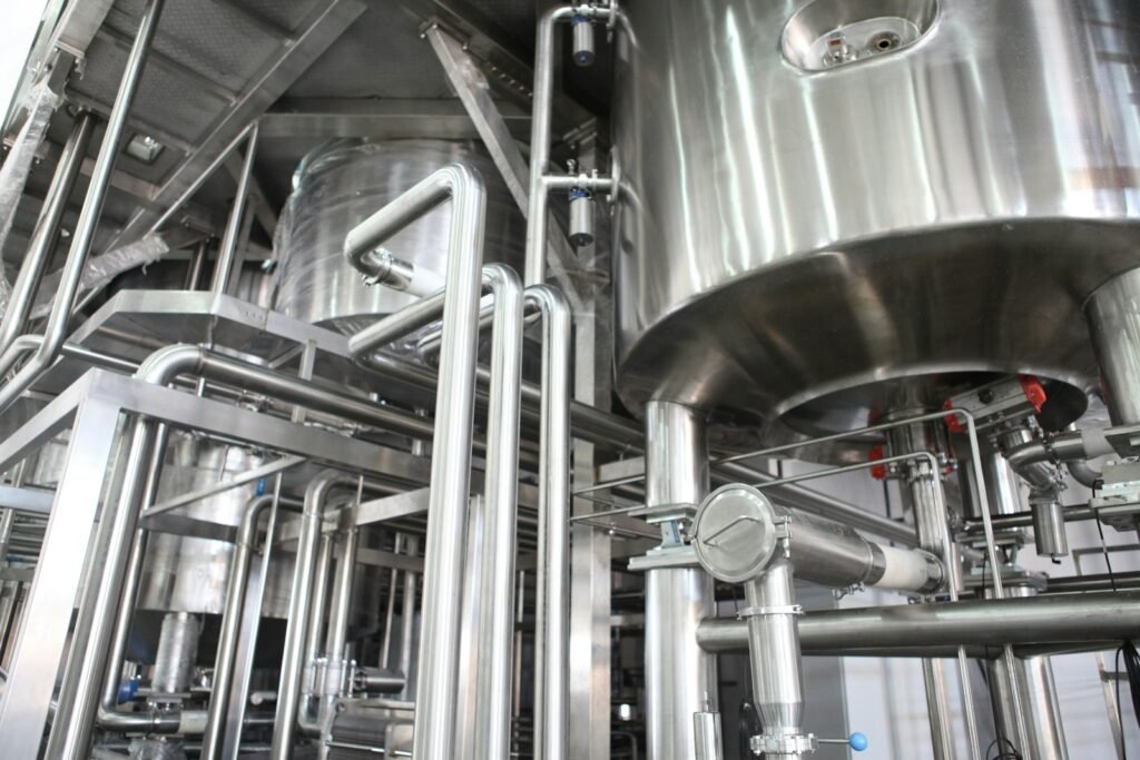 Quy trình vệ sinh và cách bảo quản inox chuẩn kỹ thuật giúp tăng tuổi thọ vật liệu